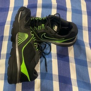 Nike Edge Running Shoes